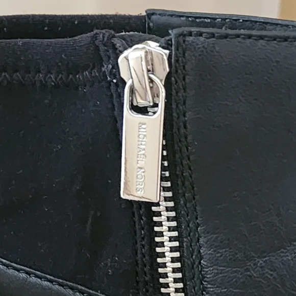 Michael Kors Black Wedge Bootie Size 8.New Condition - Picture 7 of 7